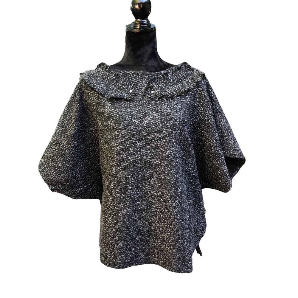 Azz Trading Gray Wrap Poncho Scarf NWT - Picture 3 of 14